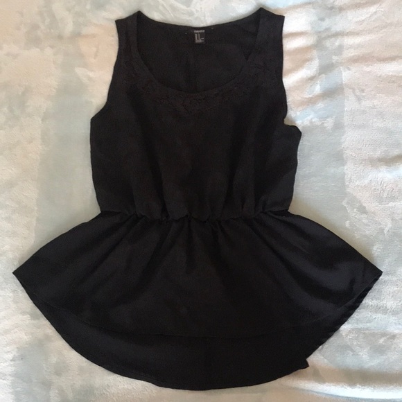 Forever 21 Black Top - Picture 1 of 3
